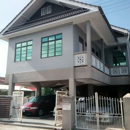 Penginapan Mycj - Roomstay Kuala Terengganu Esterno foto