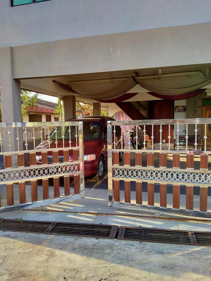 Penginapan Mycj - Roomstay Kuala Terengganu Esterno foto