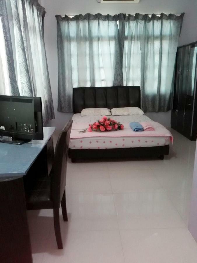 Penginapan Mycj - Roomstay Kuala Terengganu Esterno foto