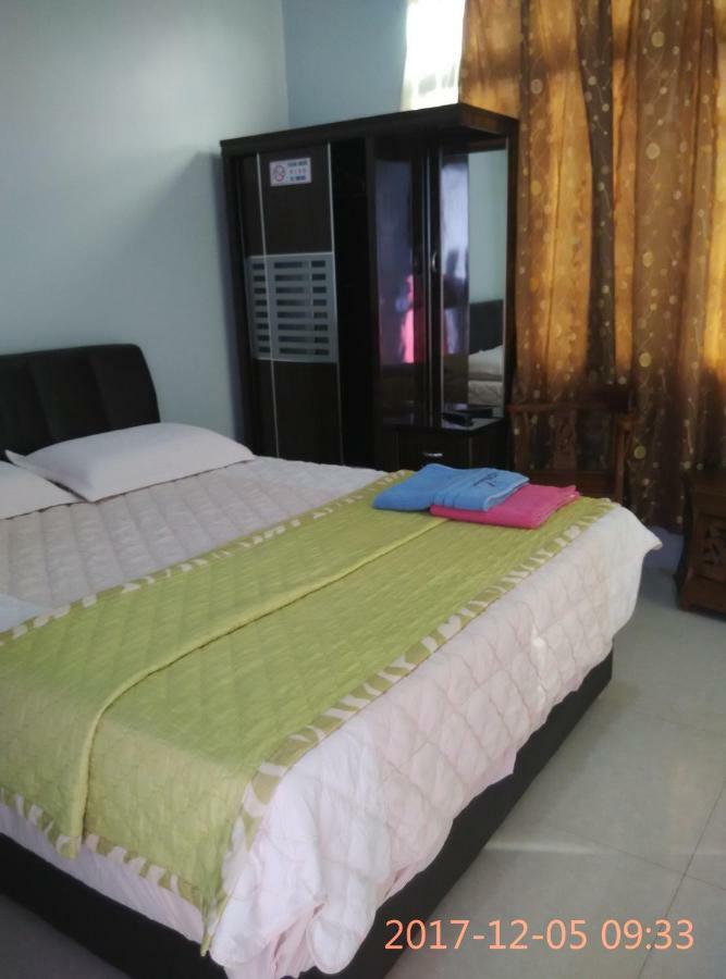 Penginapan Mycj - Roomstay Kuala Terengganu Esterno foto